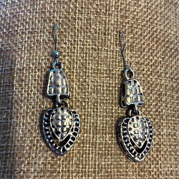 Earrings - Picture 2 of 2